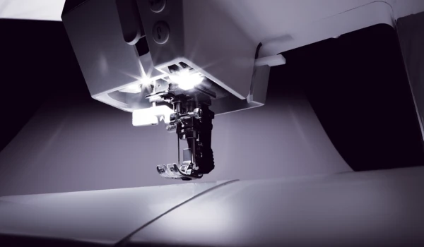 Pfaff Passport 3 Lights