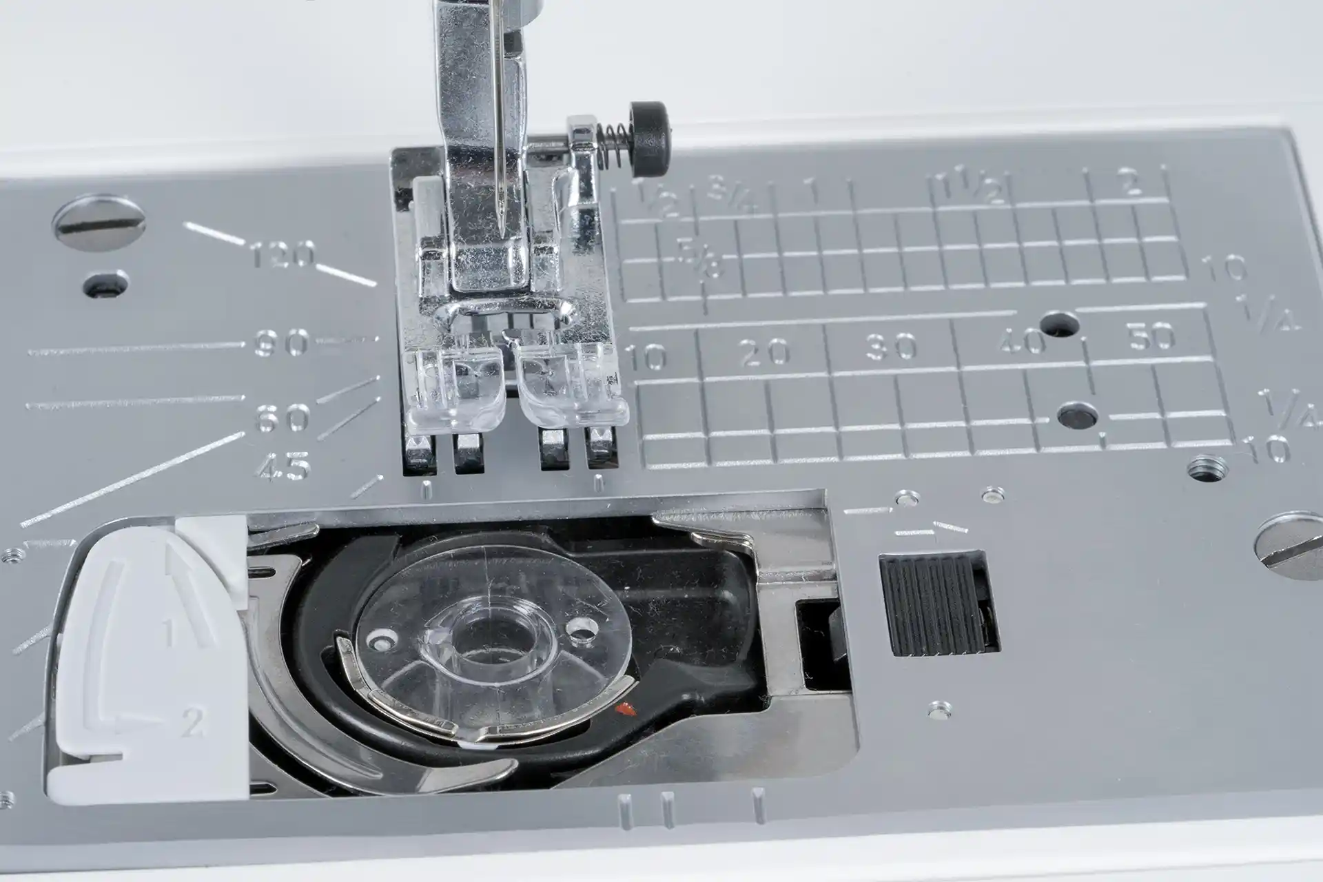 Janome Skyline S3 AE  – gallery image
