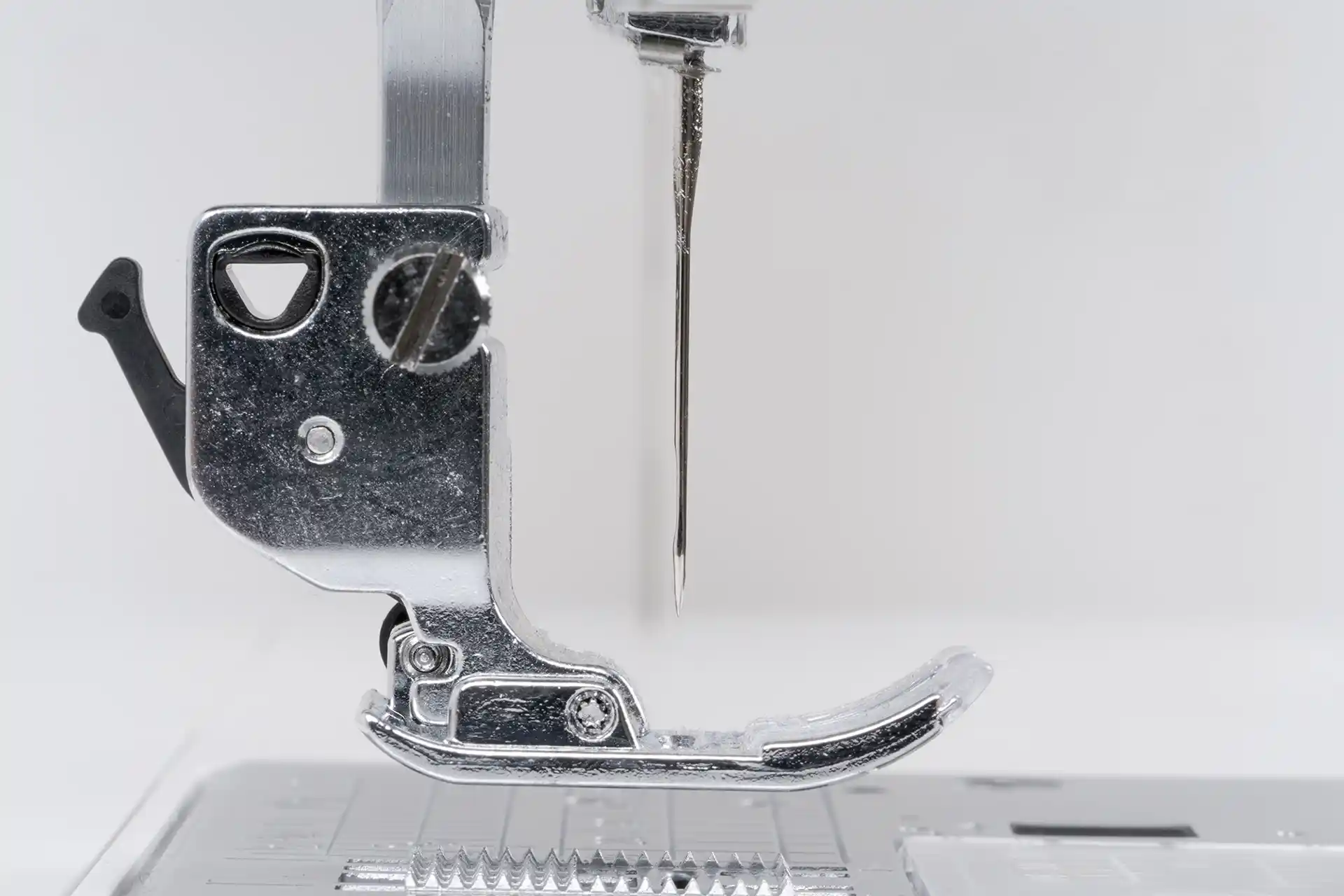 Janome Skyline S3 AE  – gallery image